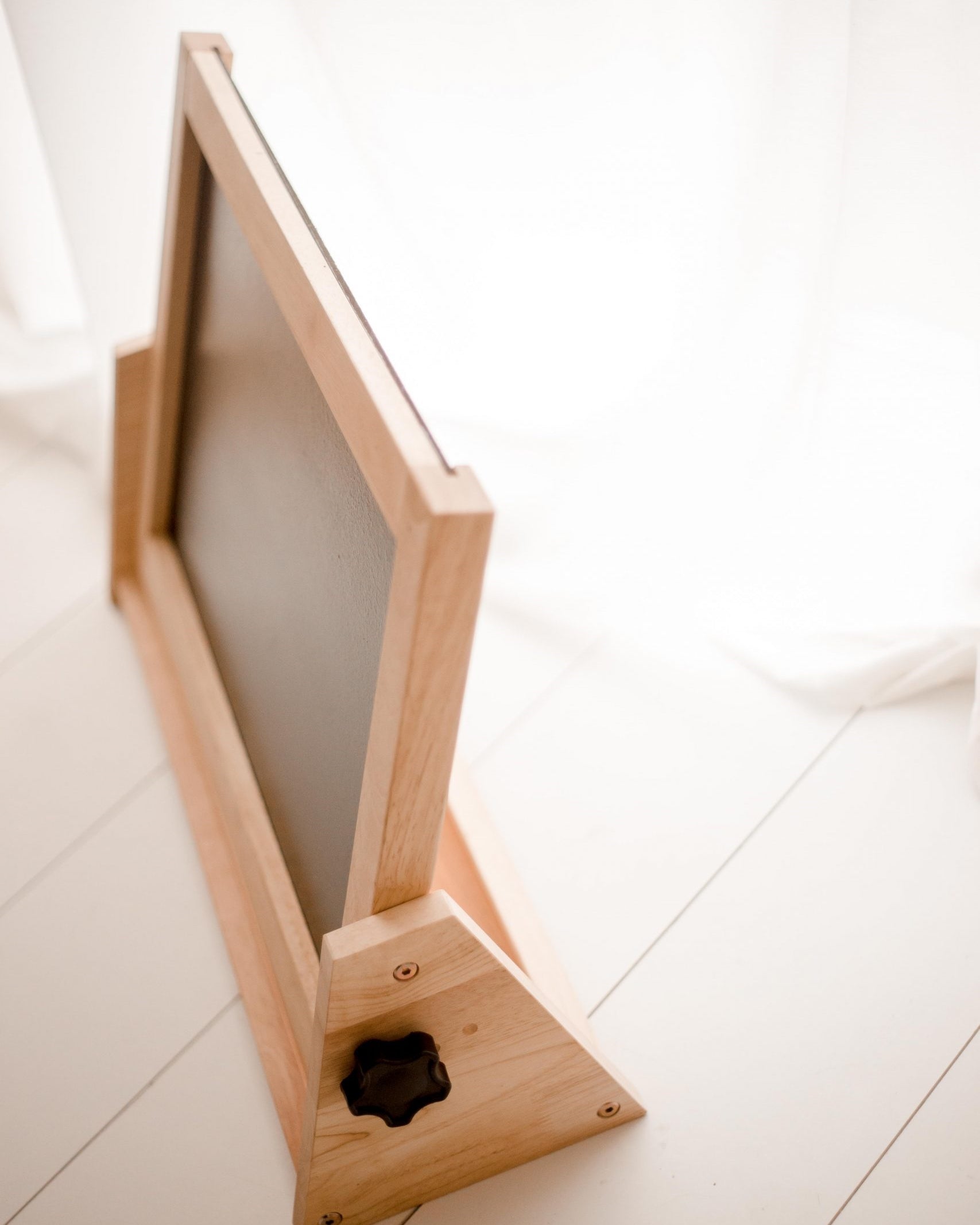 Wooden Table Easel