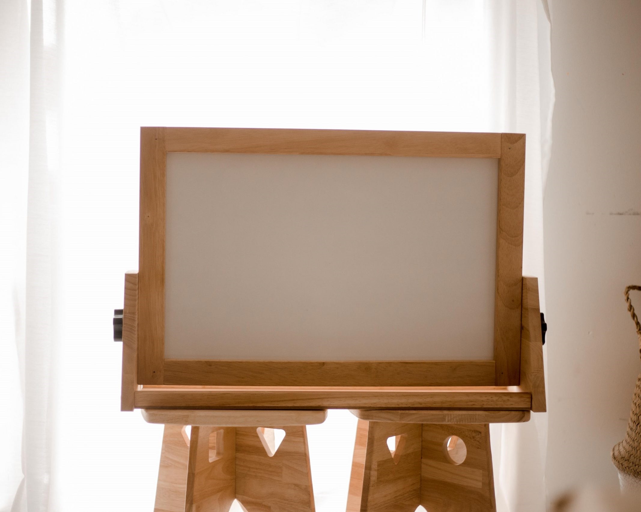 Wooden Table Easel