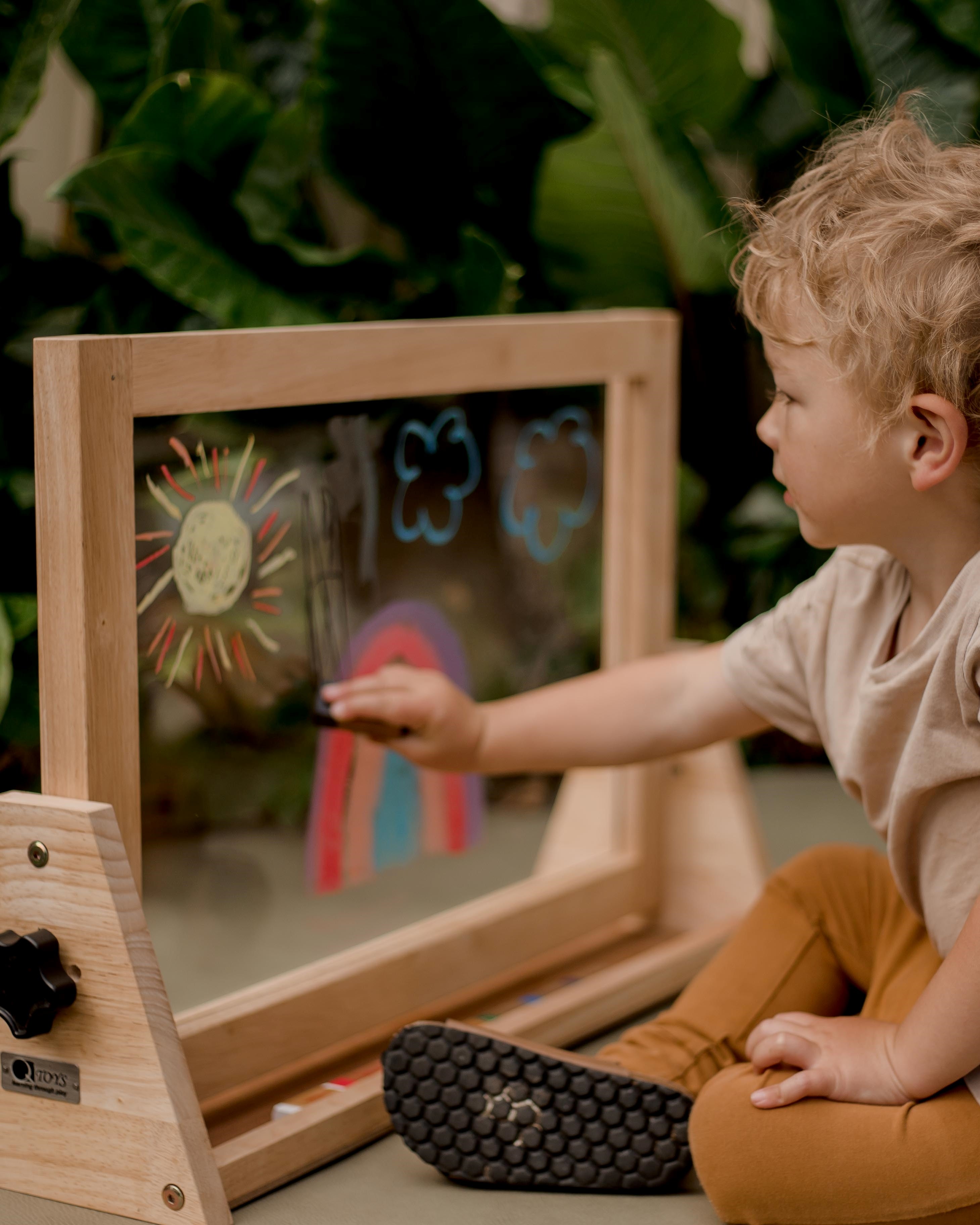 Wooden Table Easel