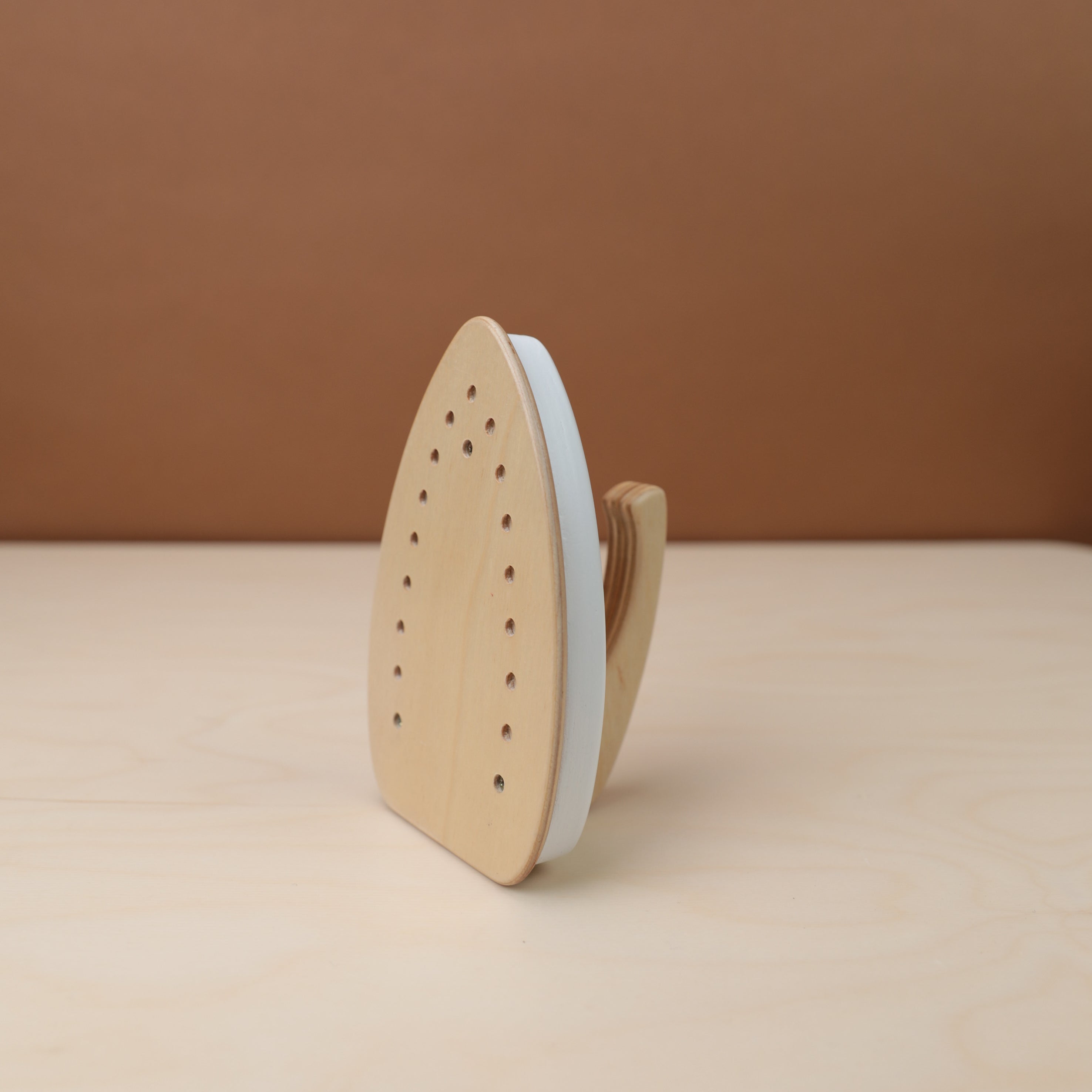 WOODN Play Iron