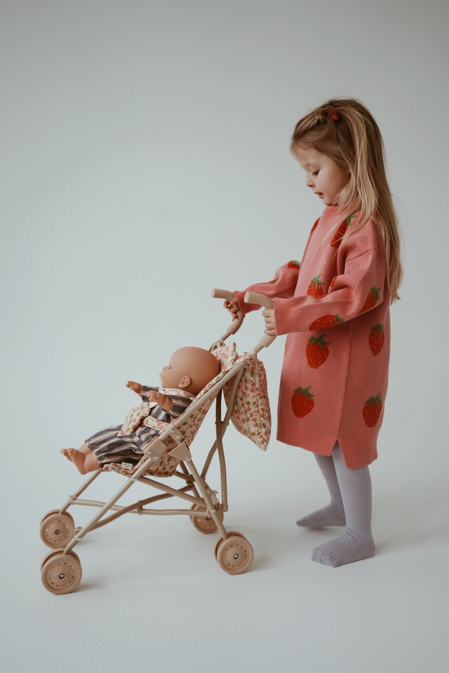 7 Playtime Ideas for Playing with Dolls and Toys that Spark Creativity