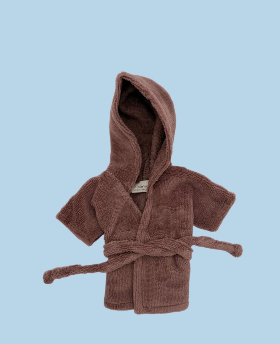 Doll outfits designed for cognitive development play