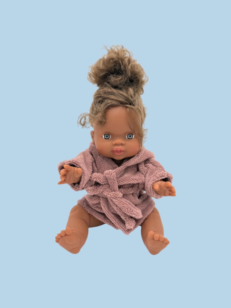 Doll clothing supporting emotional expression play