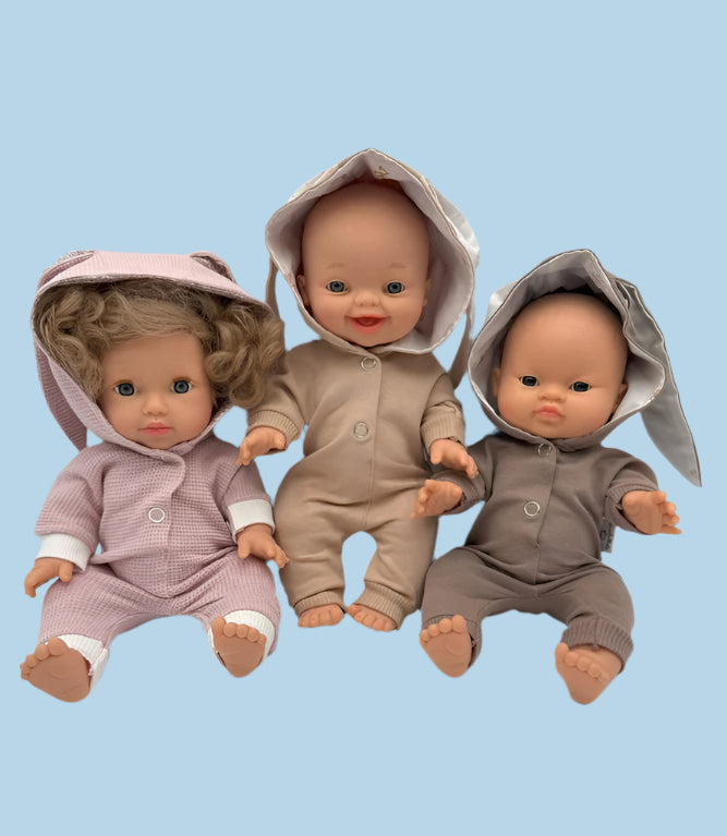 Heirloom-quality baby doll clothes for keepsakes