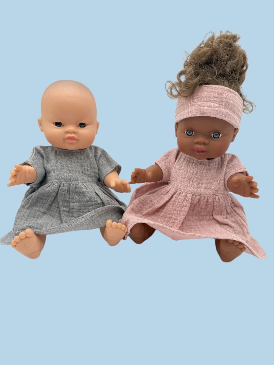 Colorful bratz doll clothes fashion collection