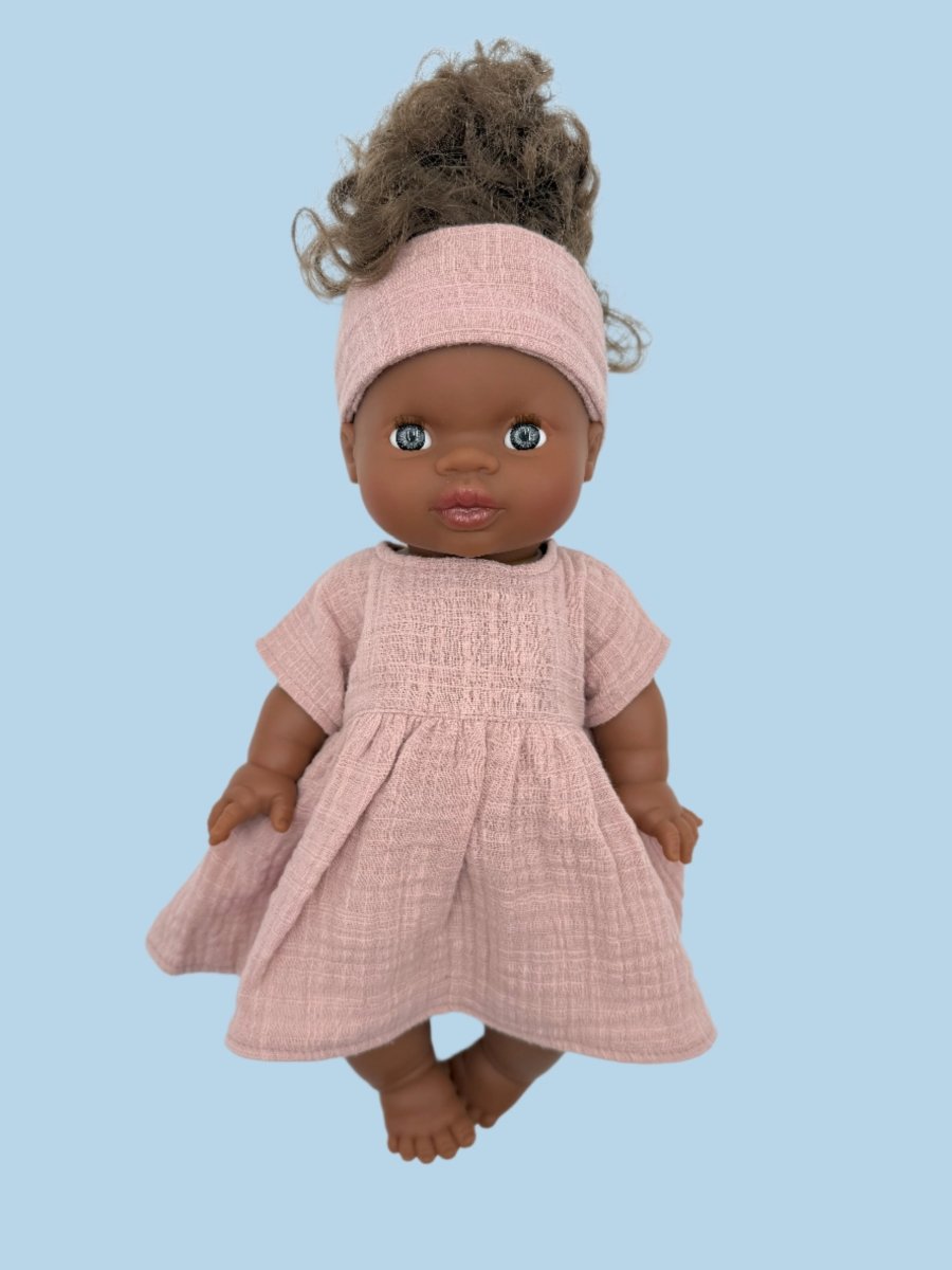 Beginner-friendly pattern for doll clothes