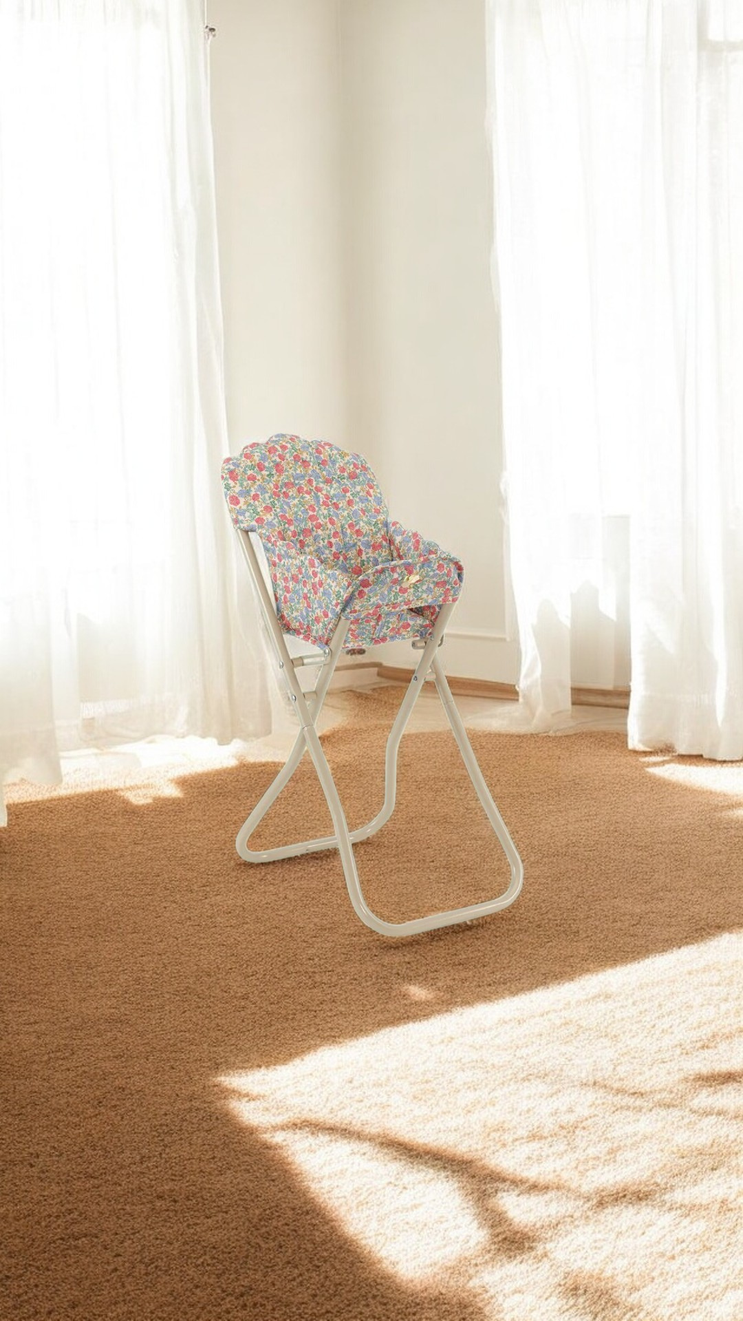 Fiora High Chair Playroom