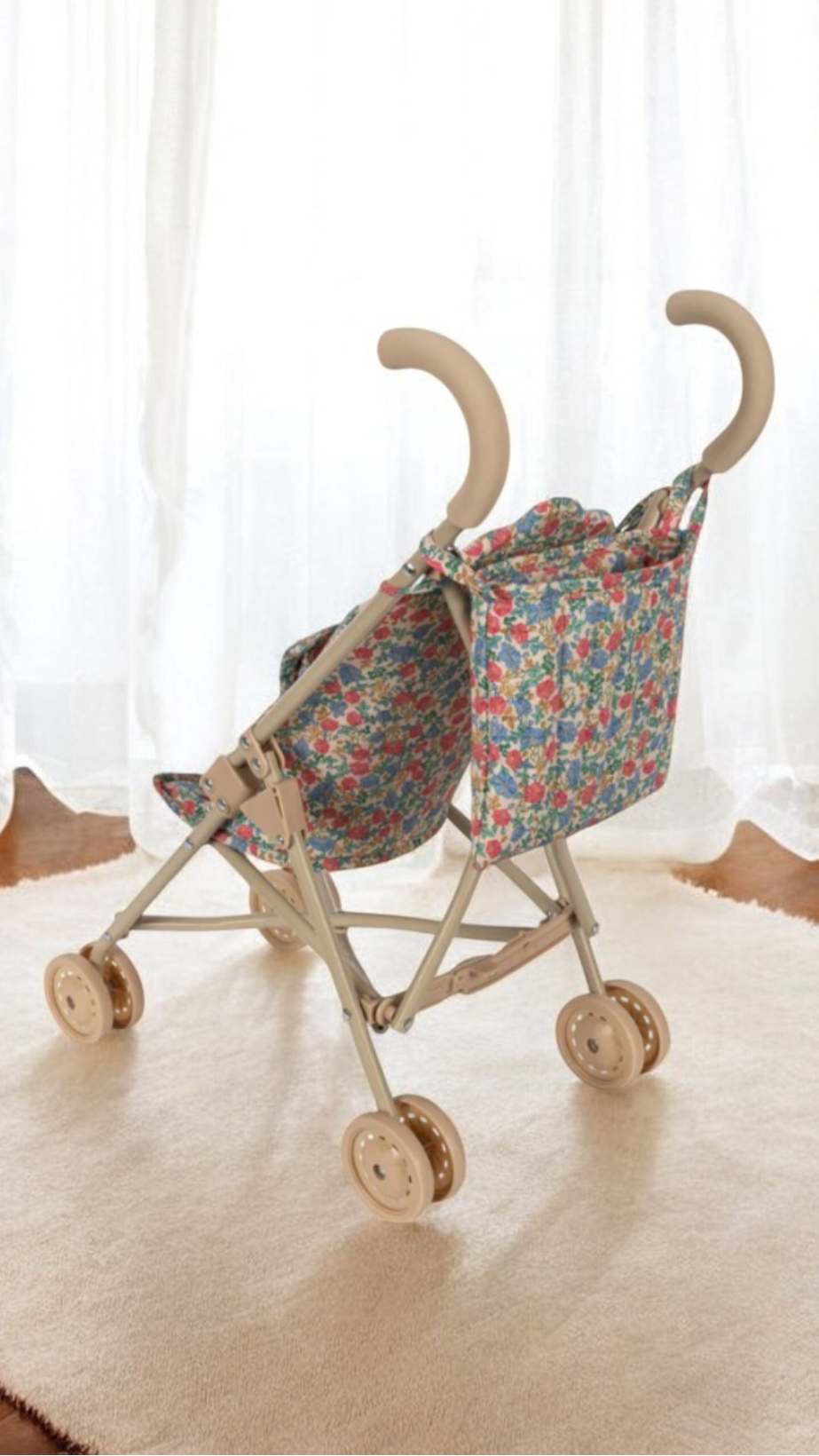 Fiora Stroller Playroom