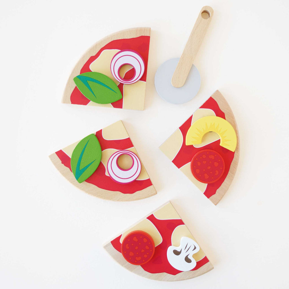 Le Toy Van wooden pizza set with removable toppings and pizza cutter tool