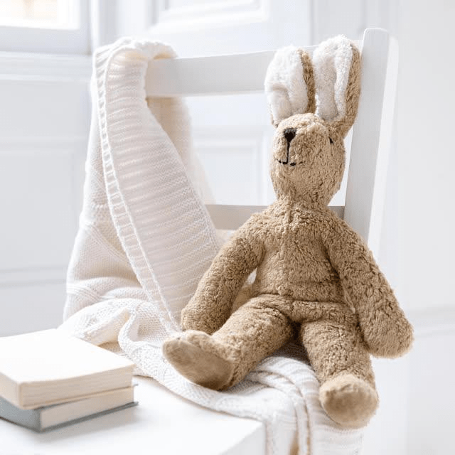 Soft organic cotton Senger Naturwelt beige rabbit with characteristic texture