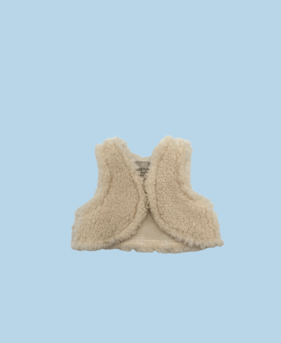 Doll clothes designed for easy dressing and undressing
