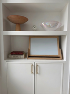 Tabletop Easel on Shelf