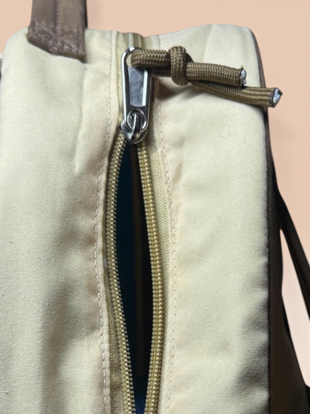 The Little Carrier Zipper Close-up