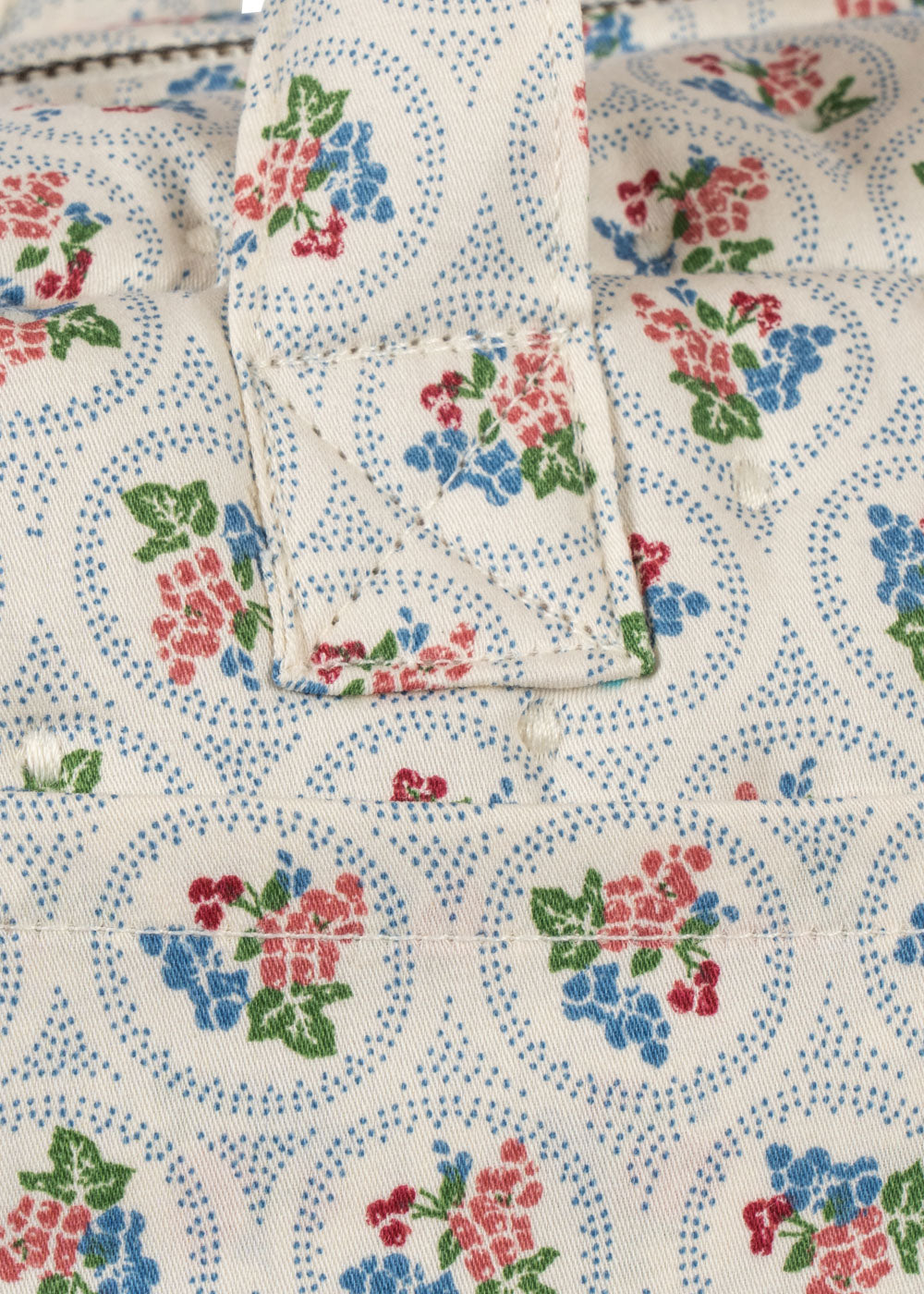 Quality canvas construction doll accessory bag in heirloom Verona Blues print