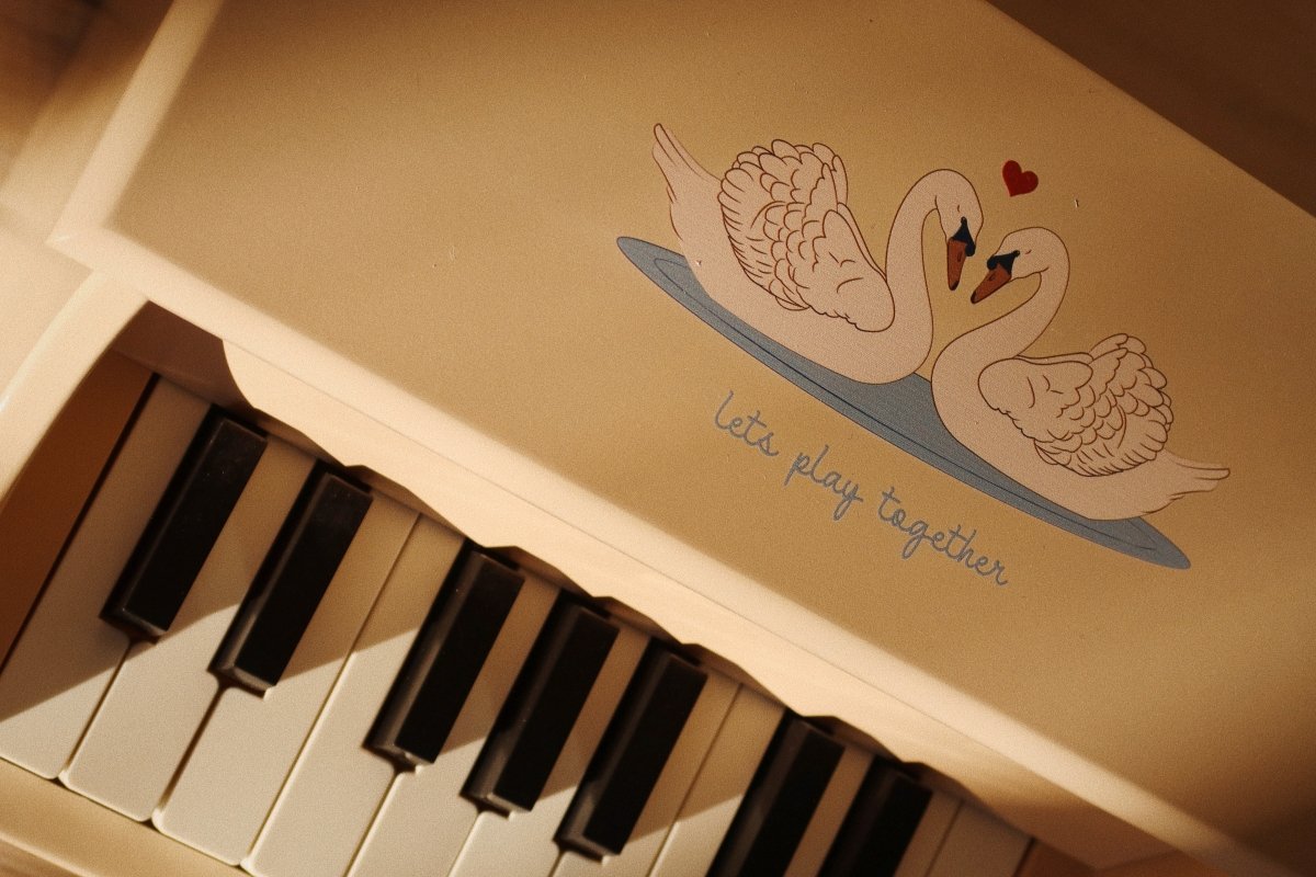 Wooden Toy Piano - Swan Playroom