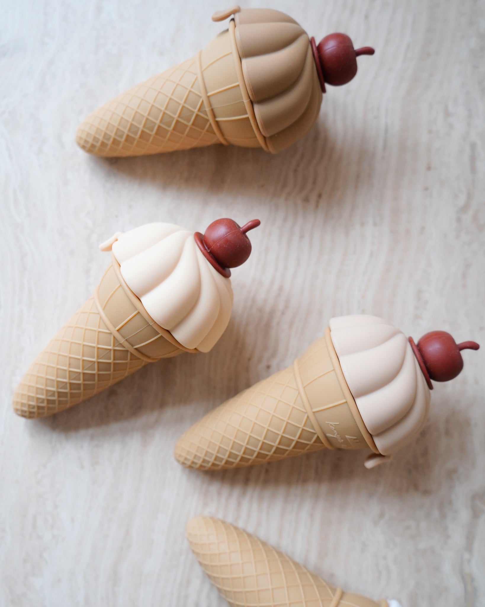 Silicone Ice Cream Molds - 4 Pack
