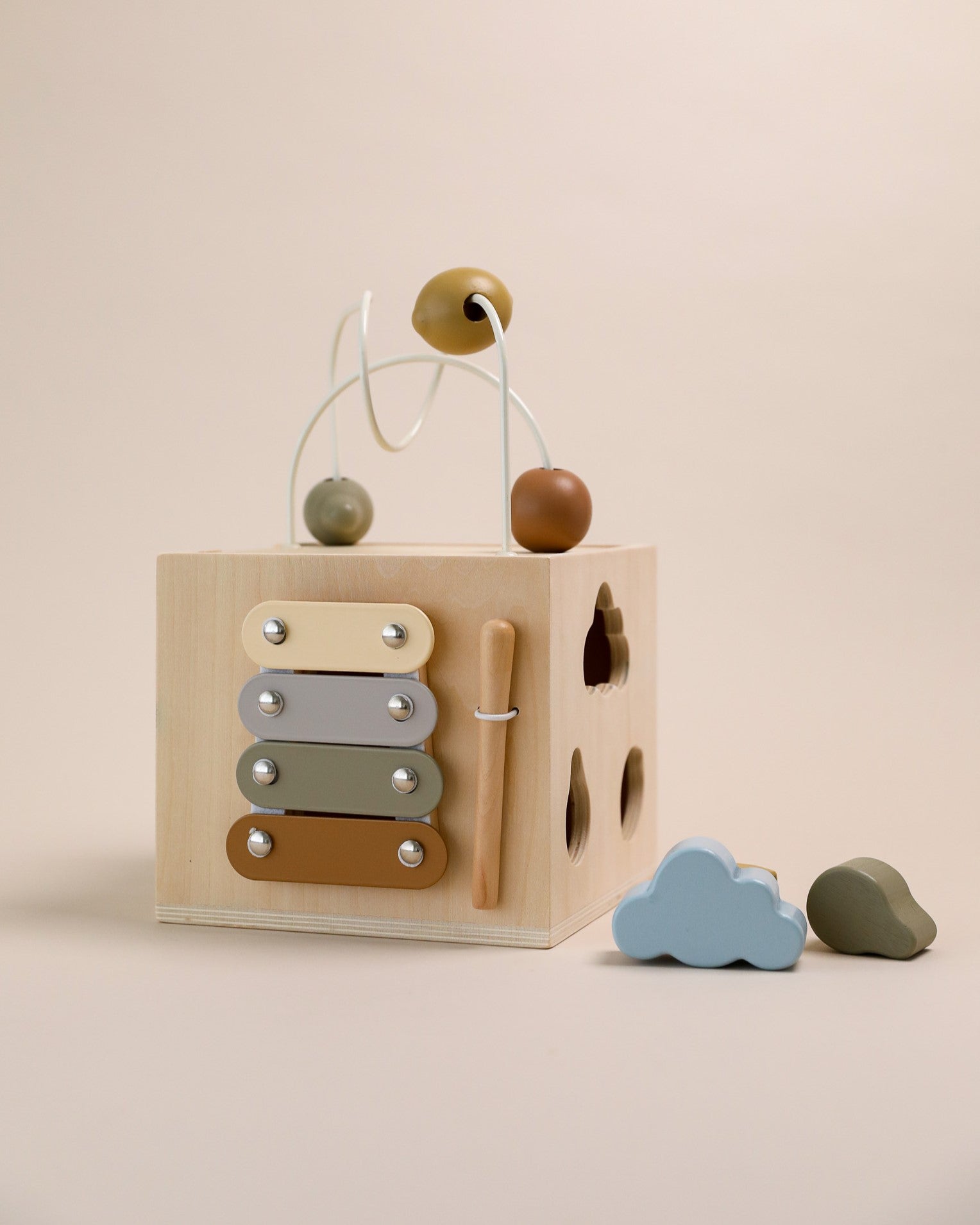 Lilliputiens Wooden Activity Cube Paulette jouet d'activité