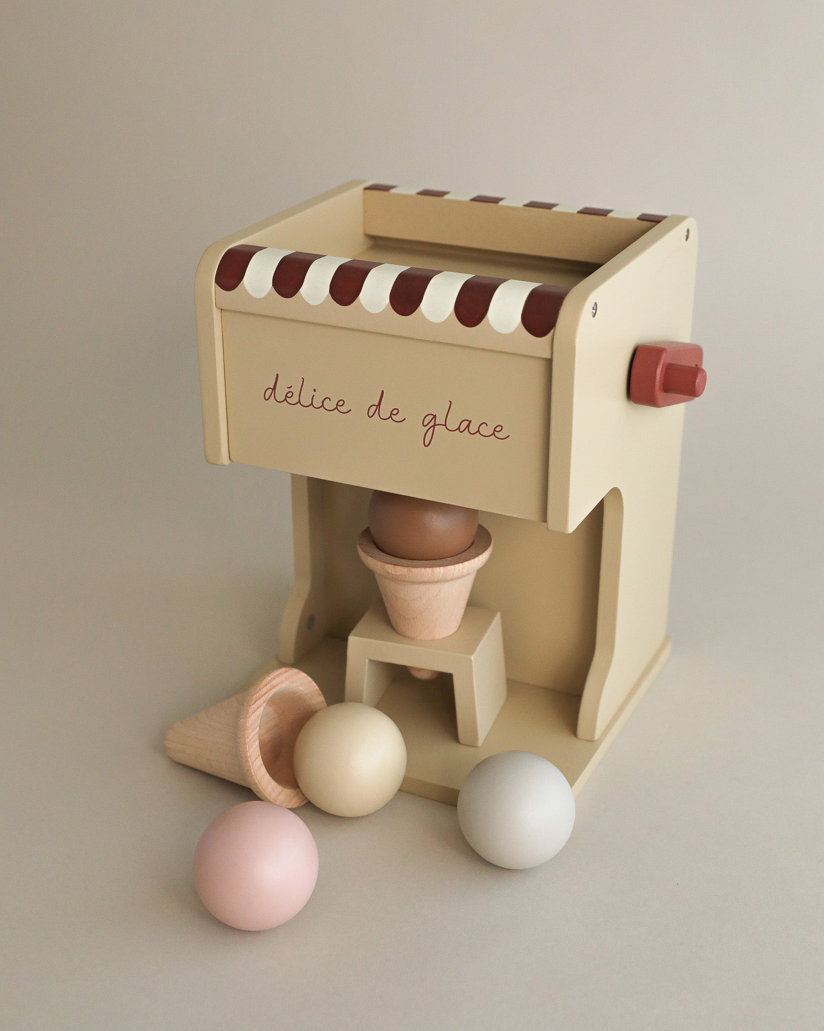 wooden ice cream maker, toy ice cream. wooden toys, montessori toys