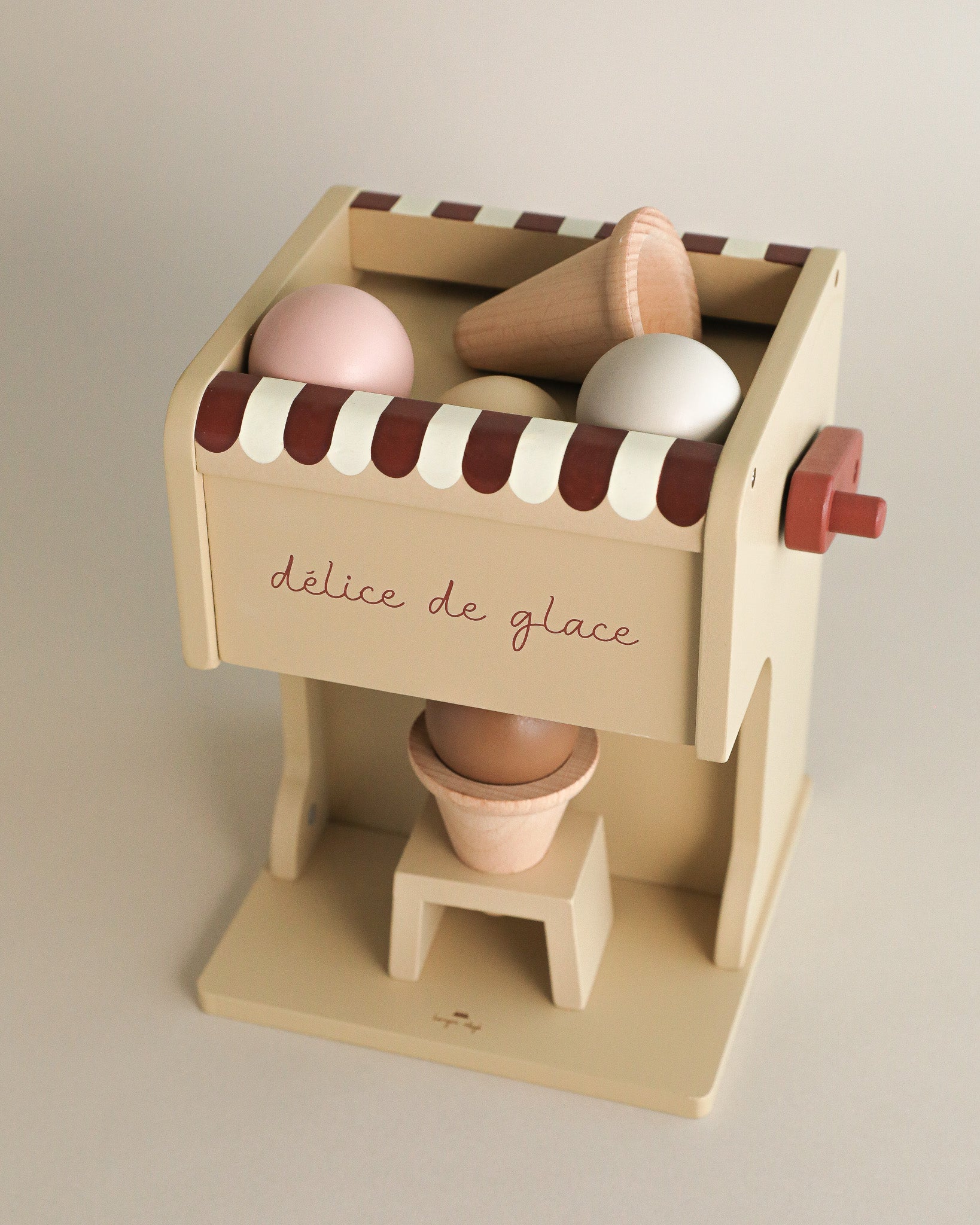 wooden ice cream maker, toy ice cream. wooden toys, montessori toys