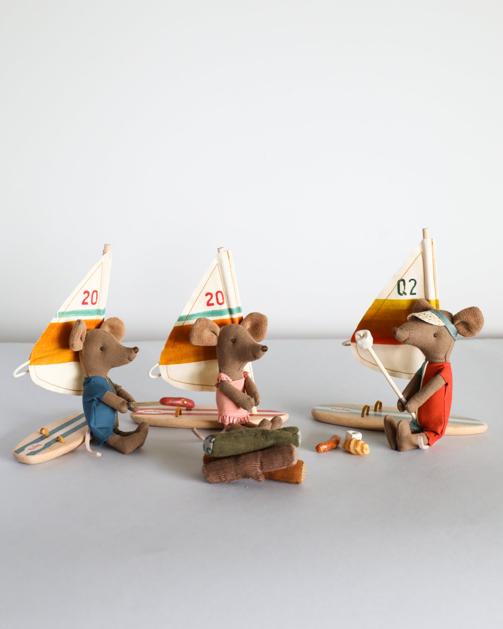 Maileg | Beach Mice, Surfer Little Sister