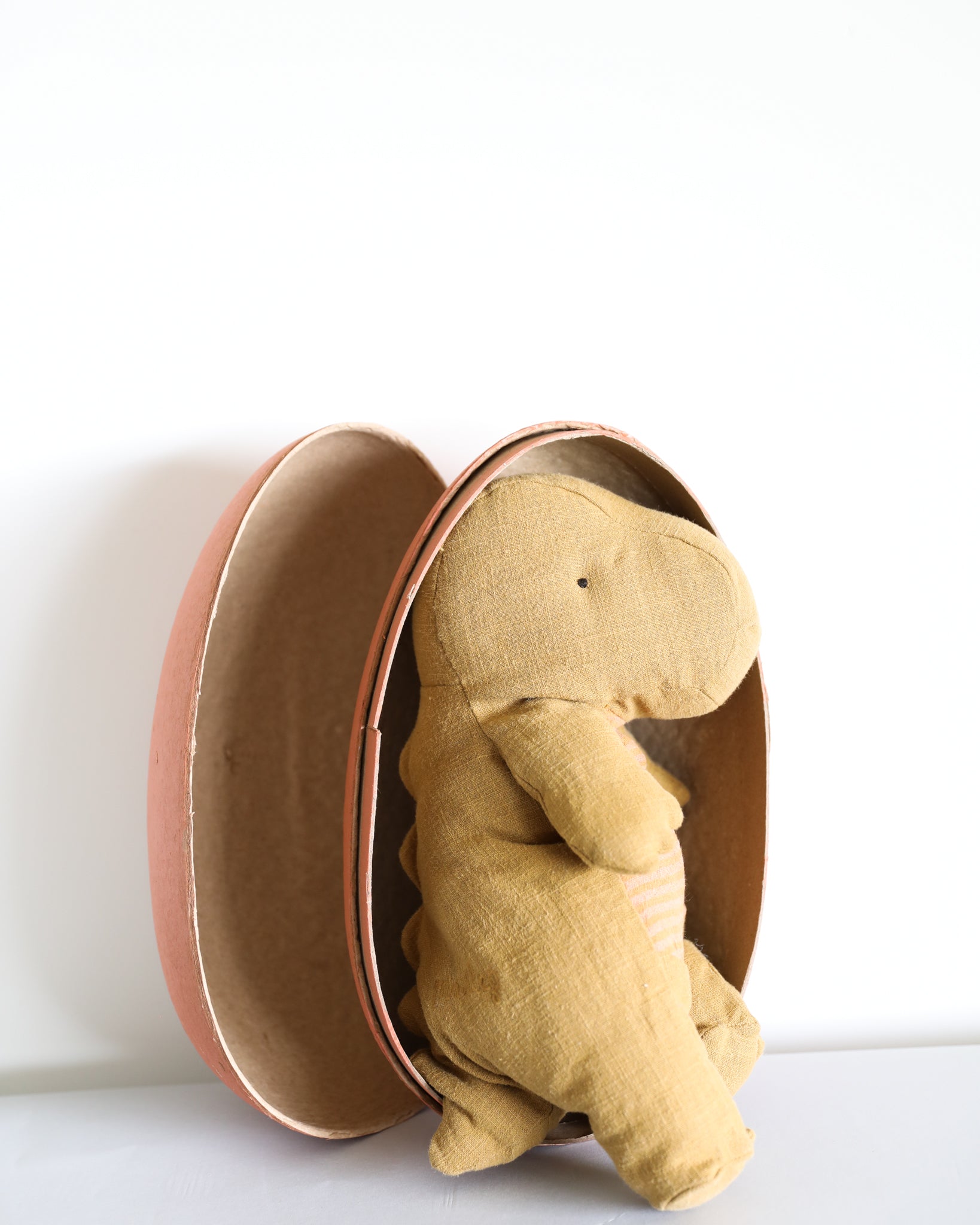 Maileg | Gantosaurus in Egg, Medium - Dark Ocher