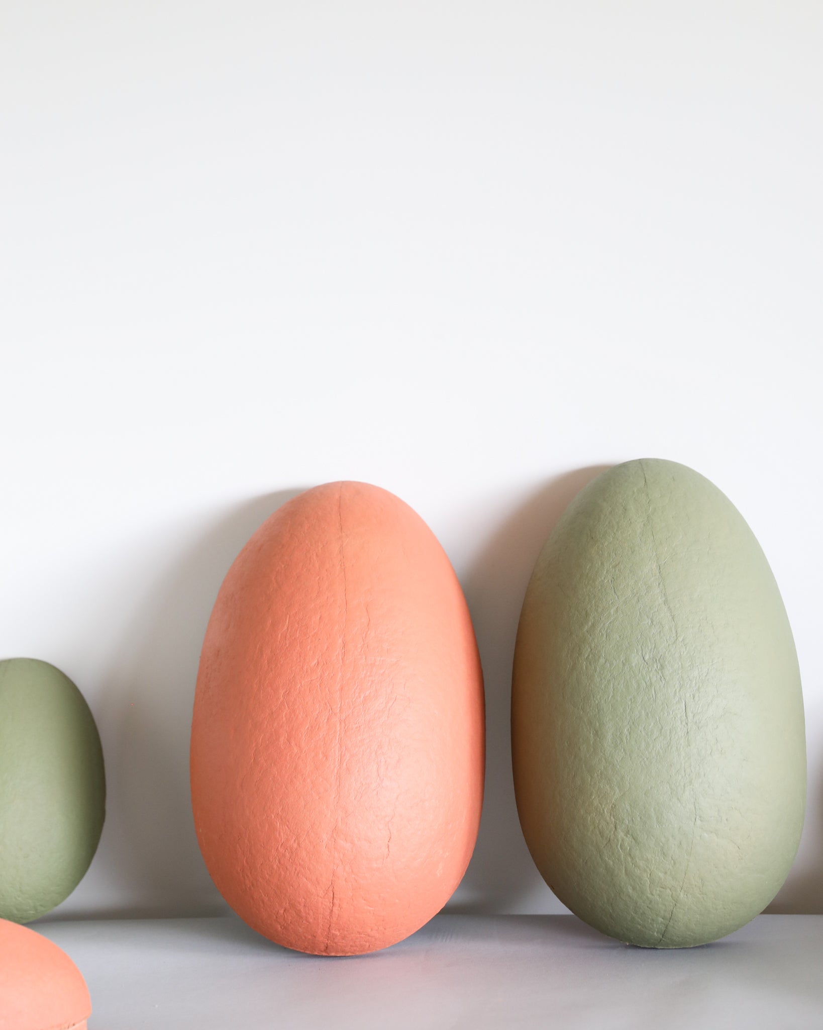 Maileg | Gantosaurus in Egg, Medium - Dark Ocher