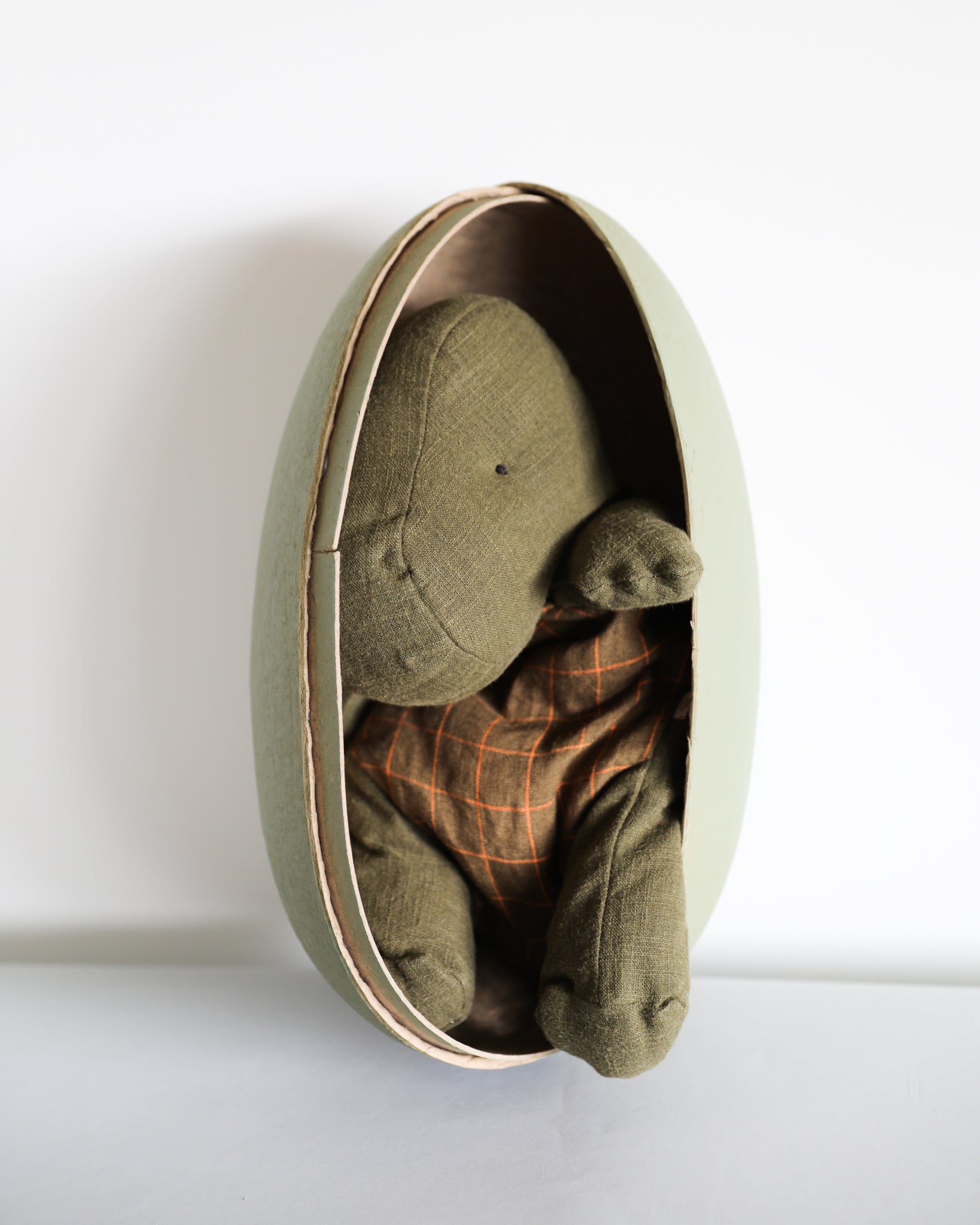 Maileg | Gantosaurus in Egg, Medium - Forrest Green