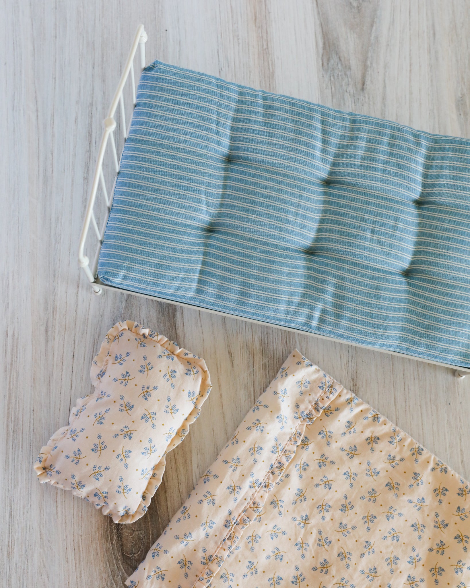 Maileg | Miniature Bed, Mini - Blue
