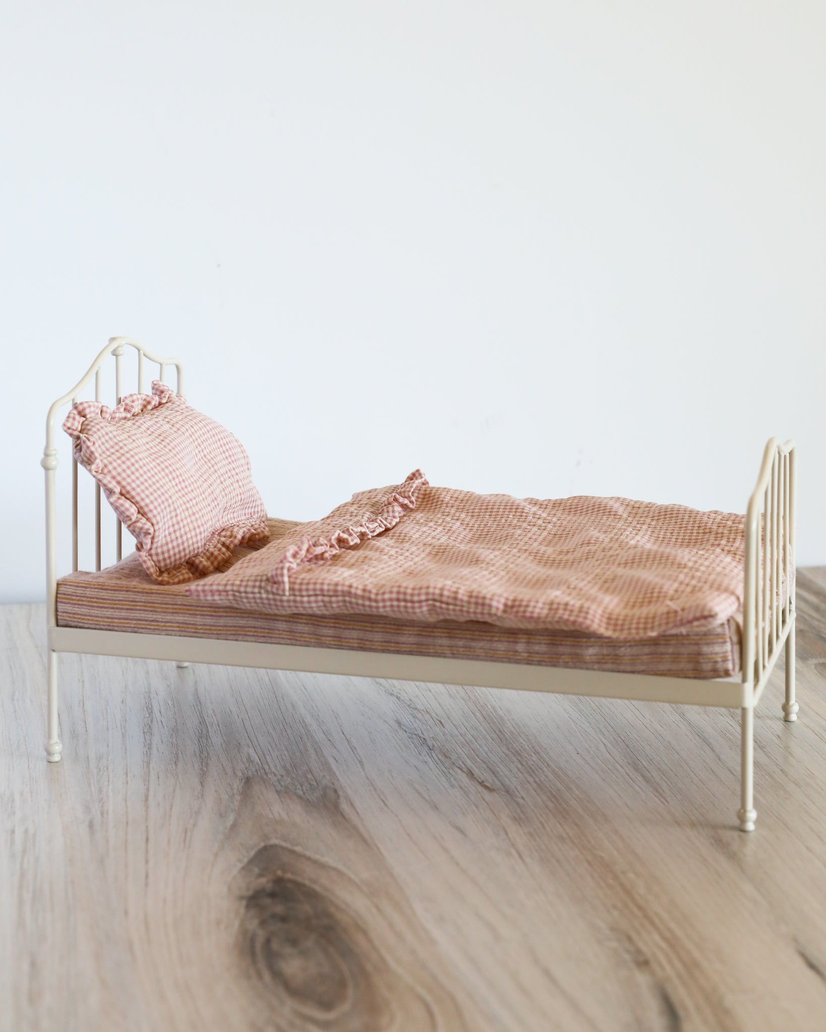 Maileg | Miniature Bed, Mini - Purple