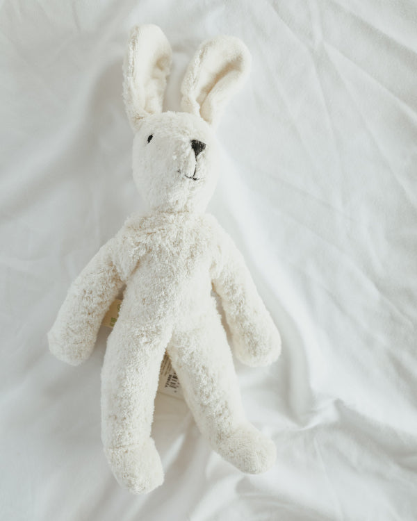GOTS-certified pure white rabbit plush toy from Senger's artisan collection