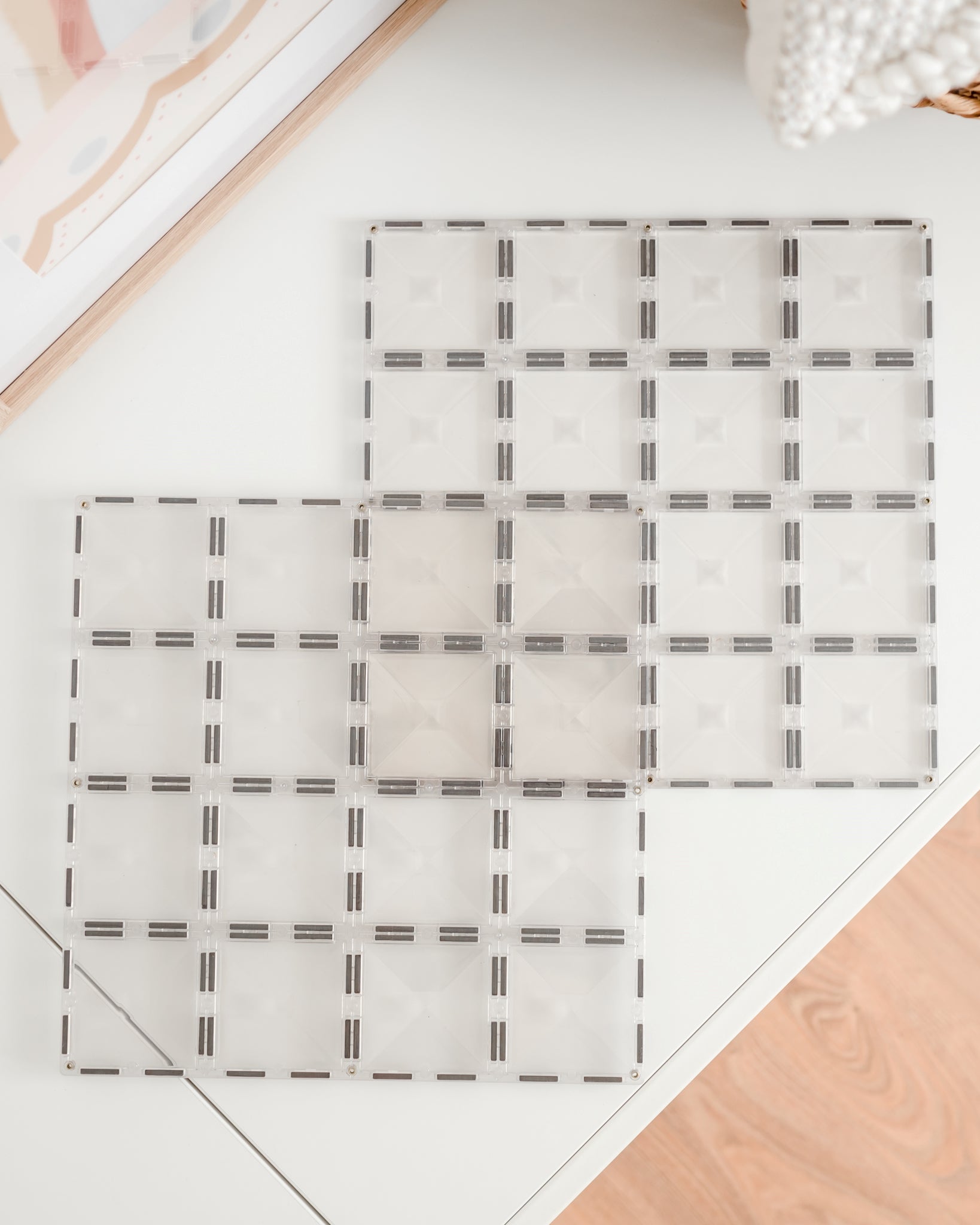 Magnetic tiles 2pcs Clear Base Plate Pack by Connetix – Woodberry