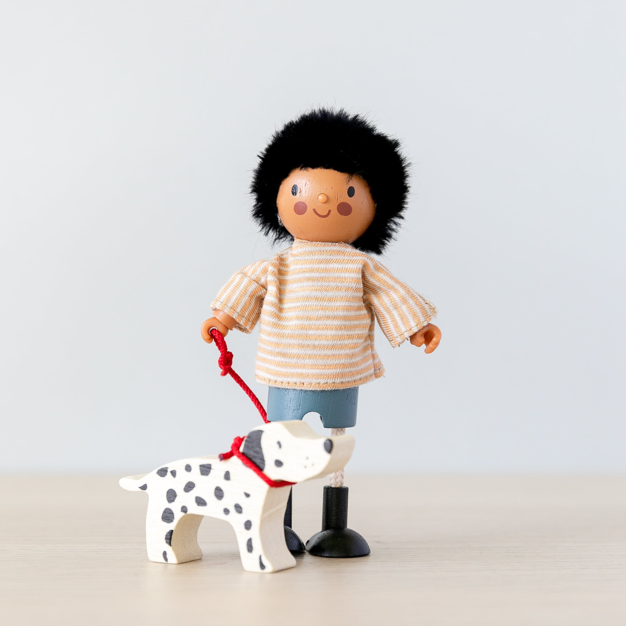 Wooden Doll Family - The Forresters