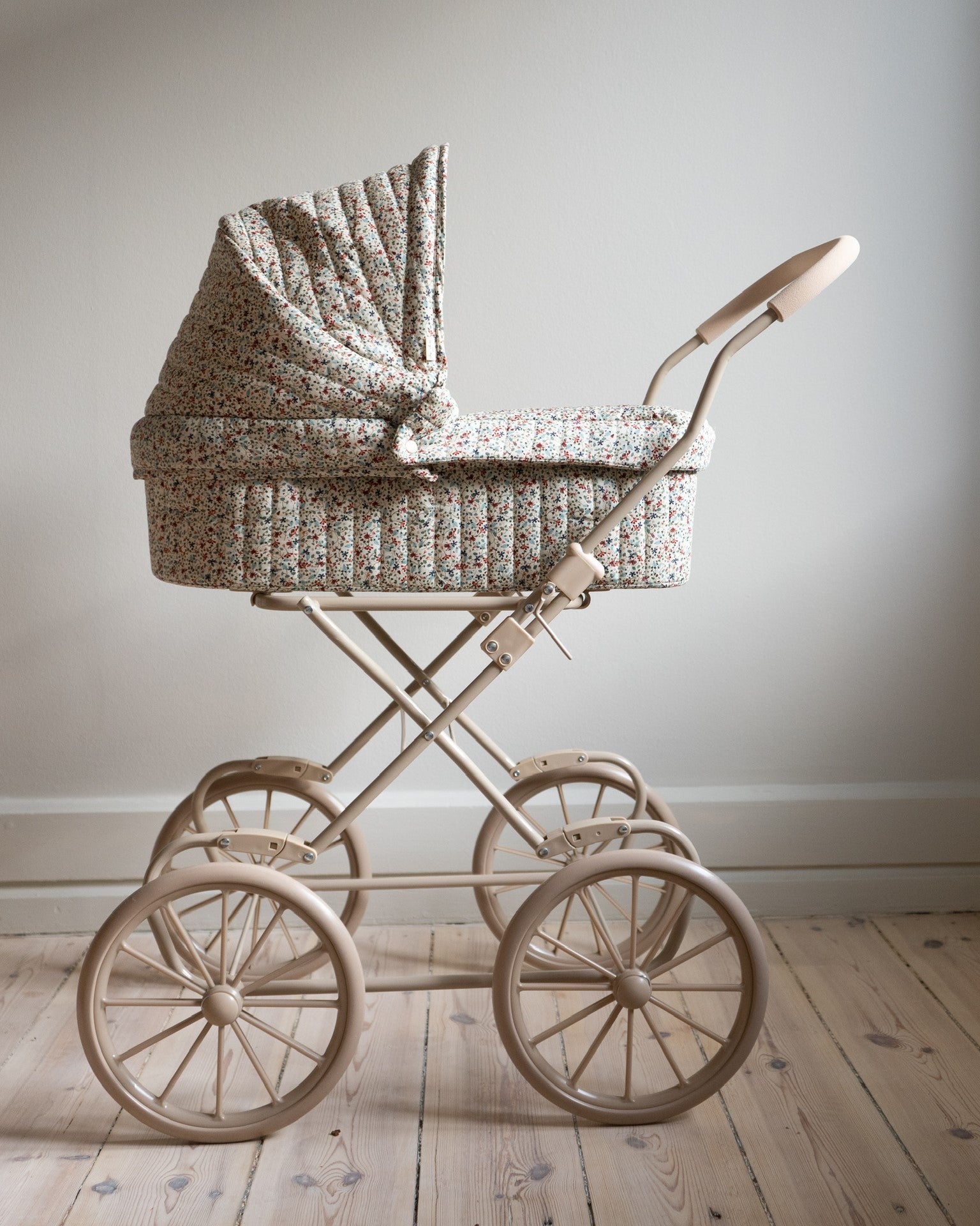 Doll Pram - Louloudi
