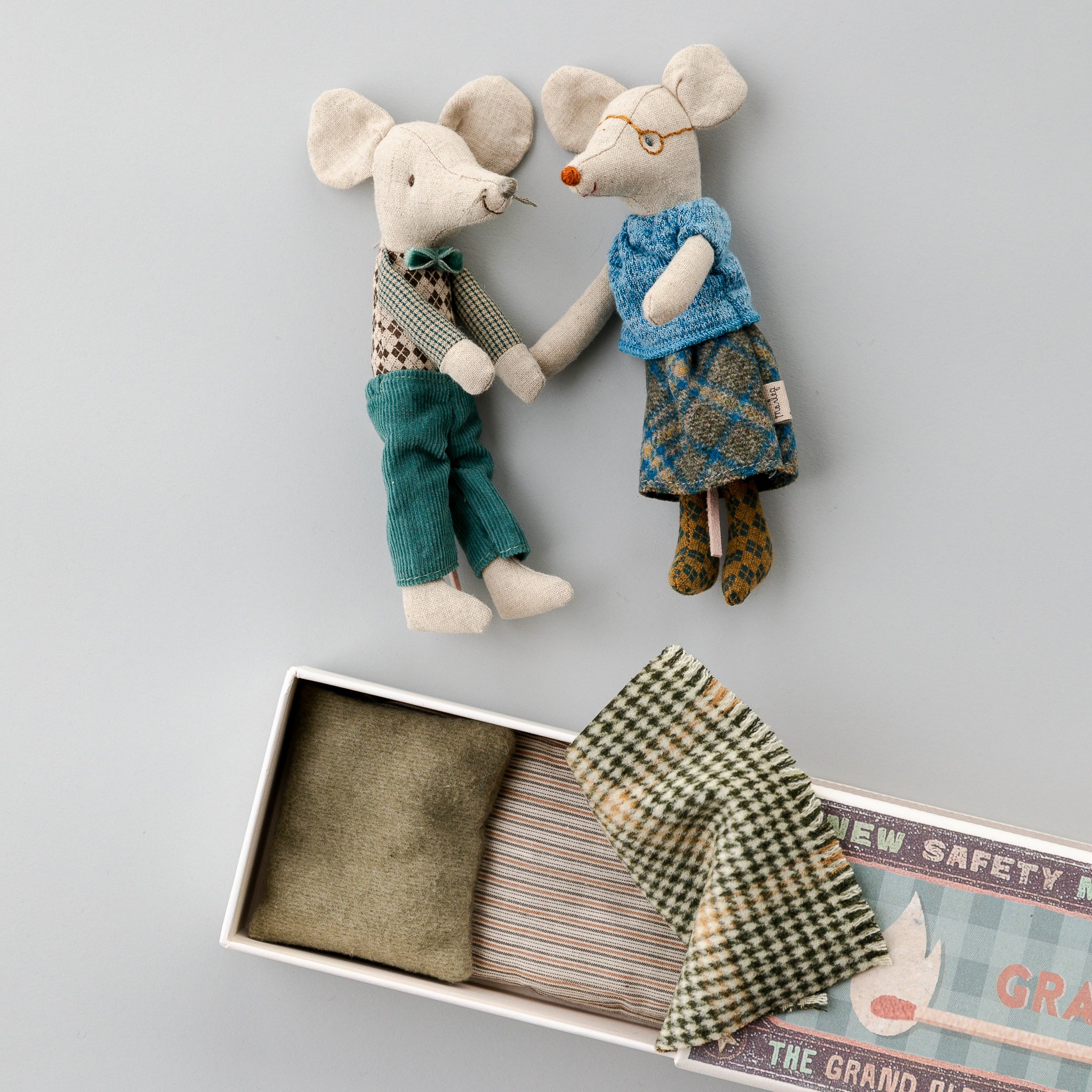 Maileg | Grandma & Grandpa Mice in Matchbox