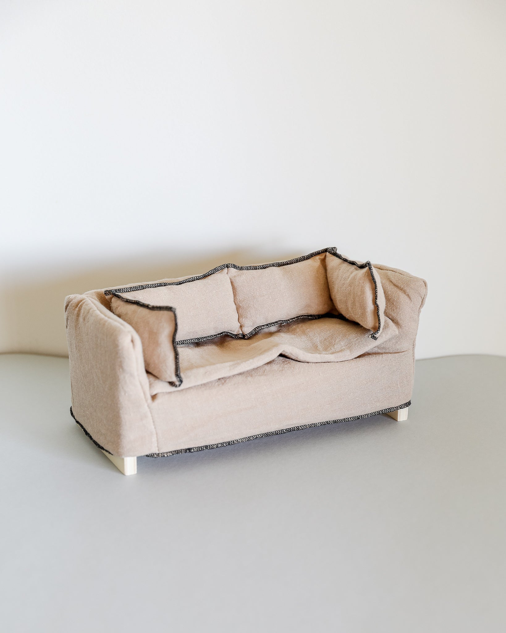 Maileg | Miniature Couch
