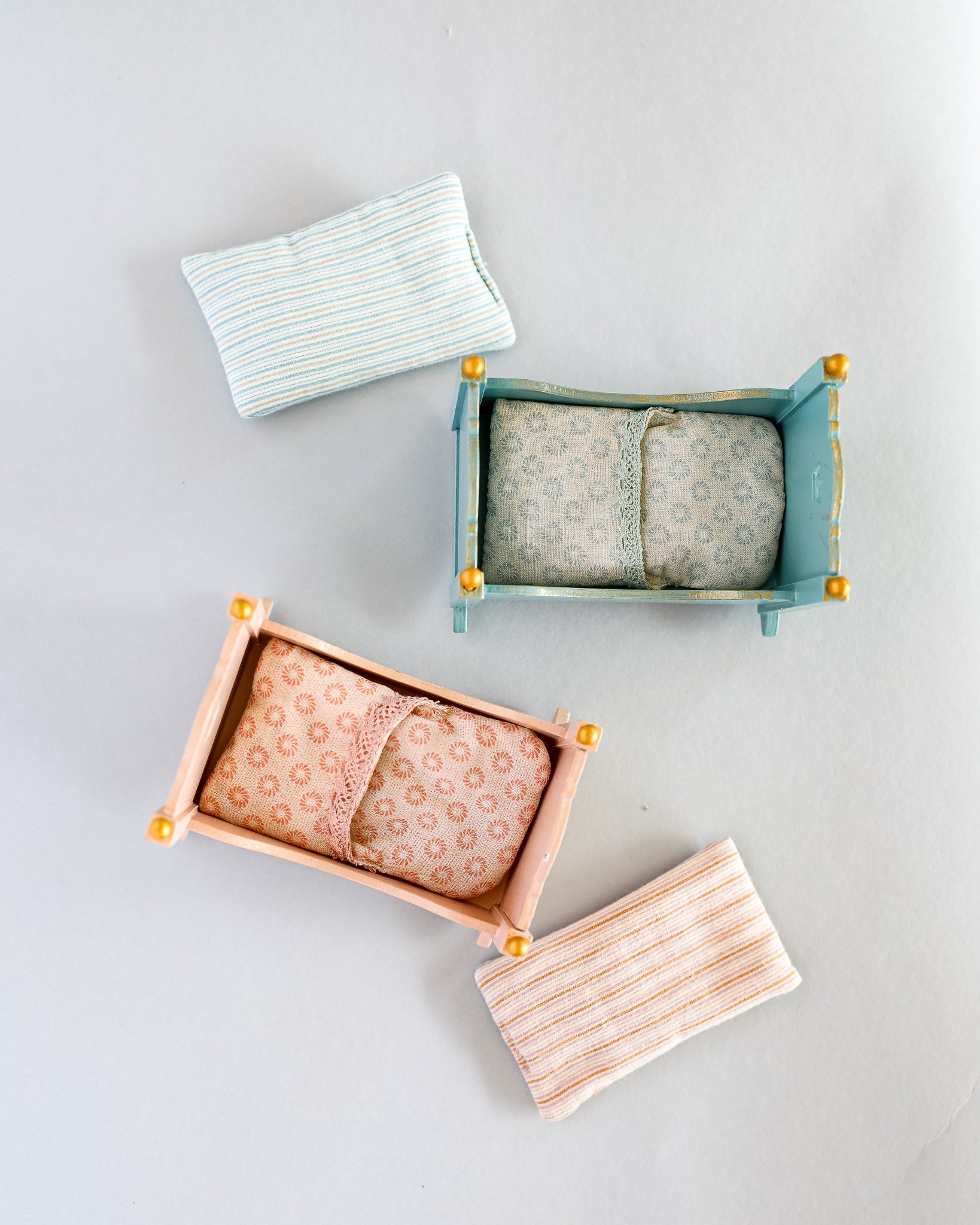 Maileg | Miniature Cradle, Baby Mouse - Rose