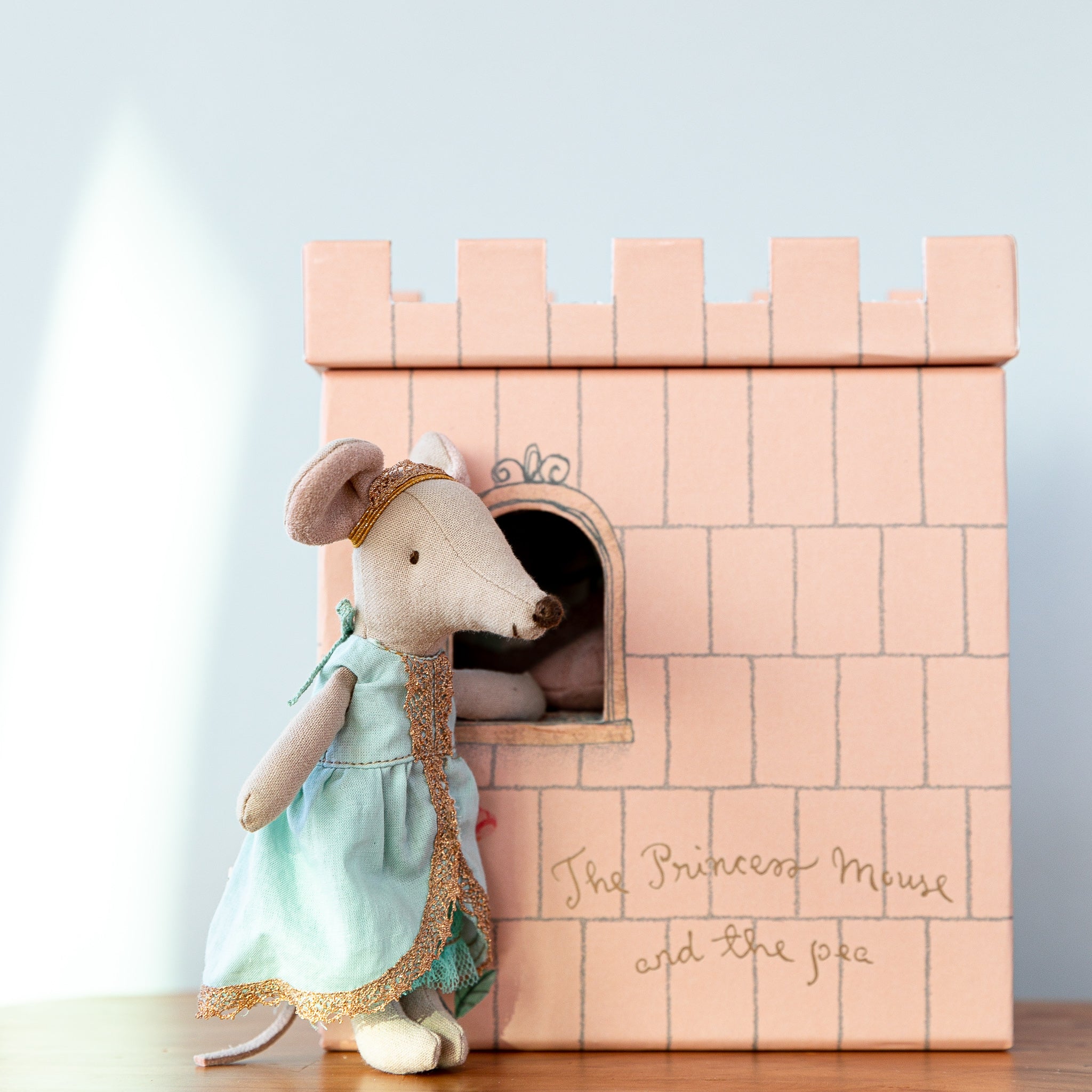 Maileg | Princess and the Pea, Big Sister Mouse
