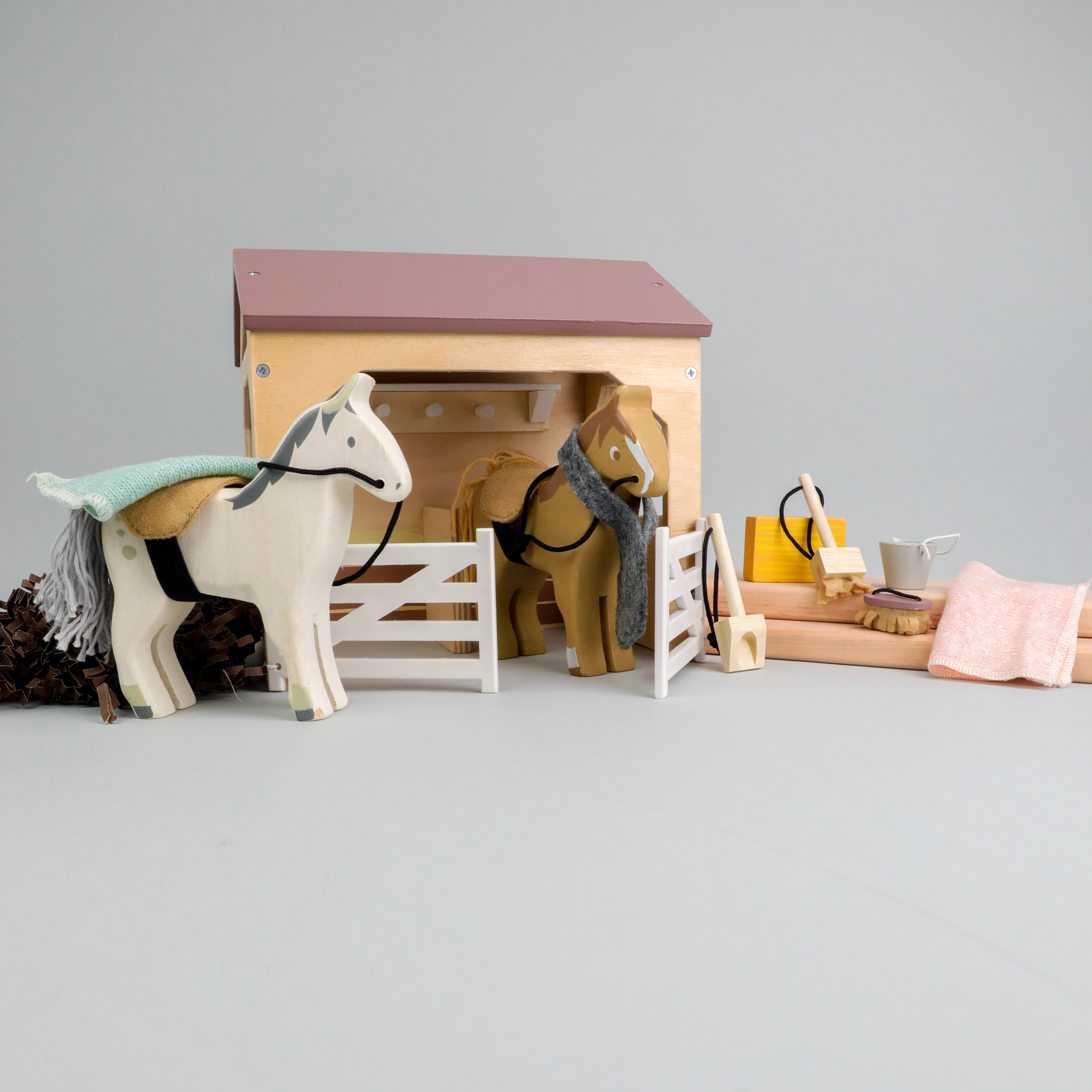 Pony Stable Play Set