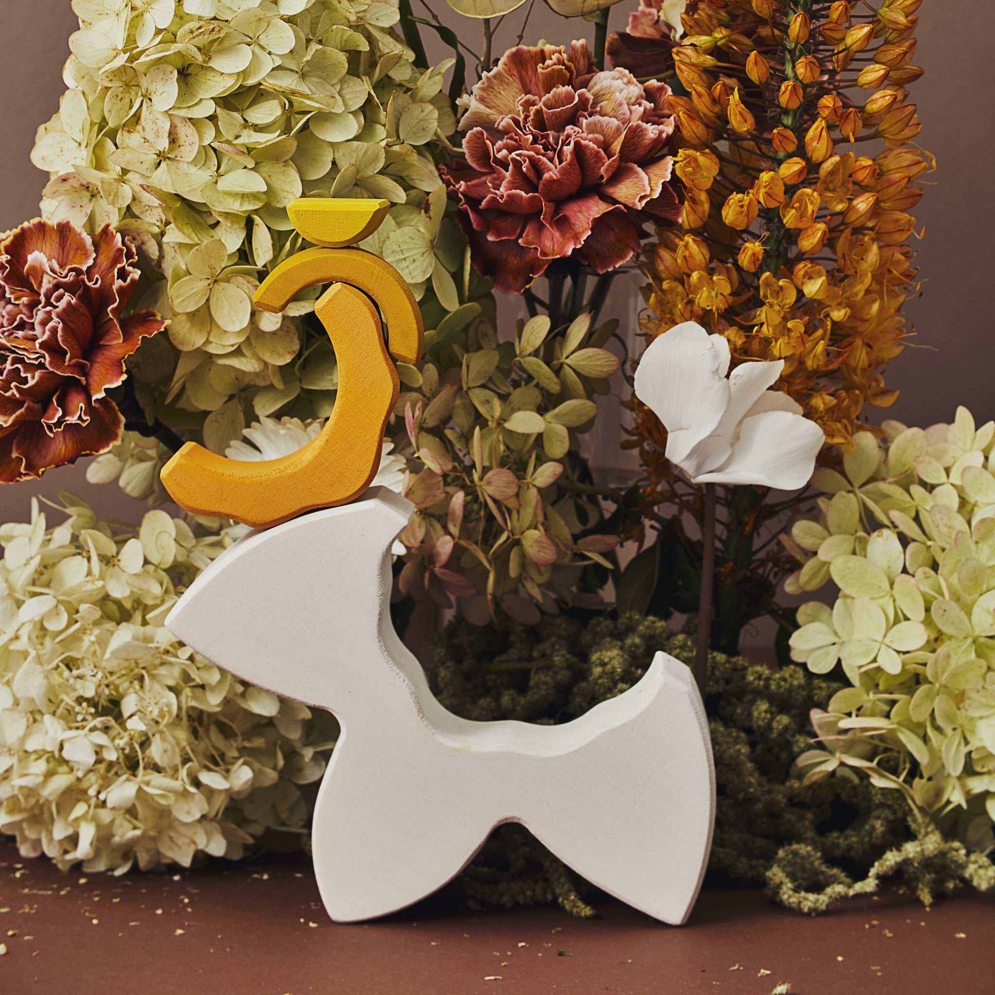 Raduga Grez | Wooden Flower Stacker - Narcissus