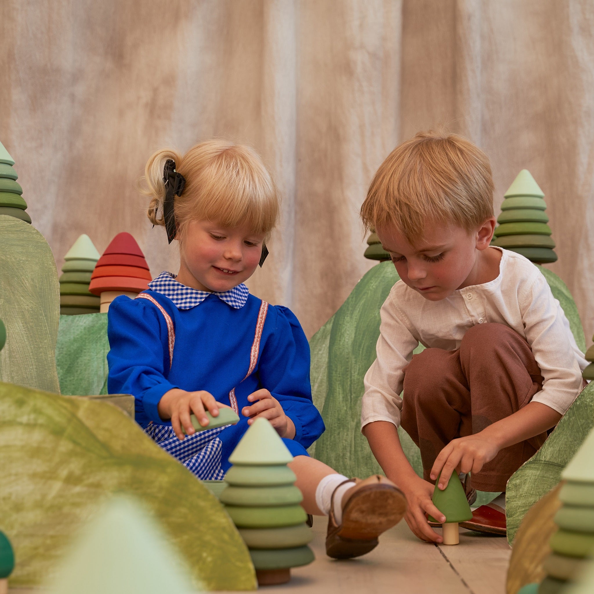 Raduga Grez | Wooden Stacking Tower - Fir Tree