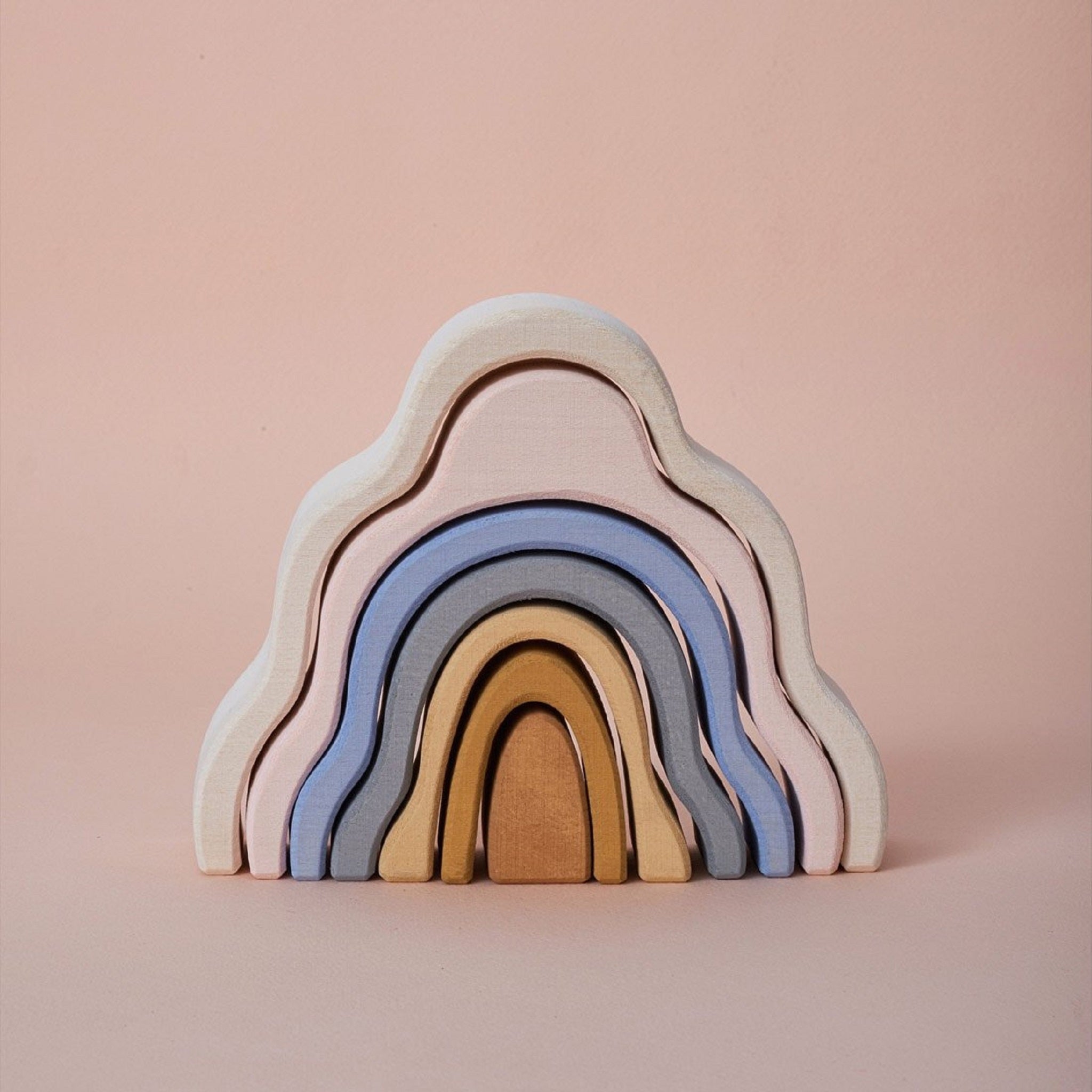 Raduga Grez | Wooden Waterfall Stacker