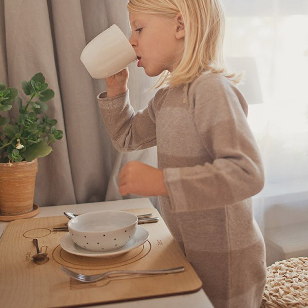 Wooden Table Setting Placemat
