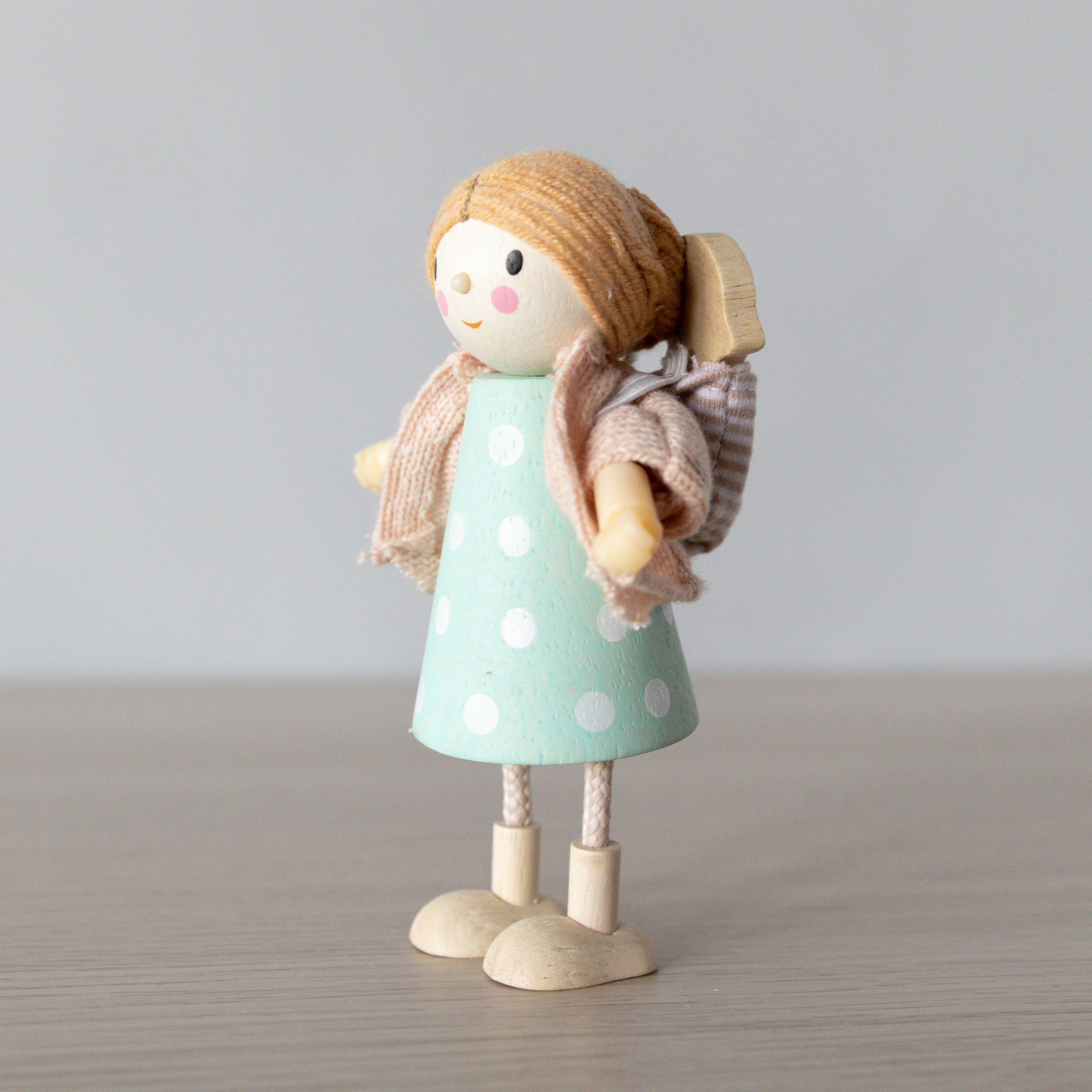 Wooden Doll Family - The Goodwoods
