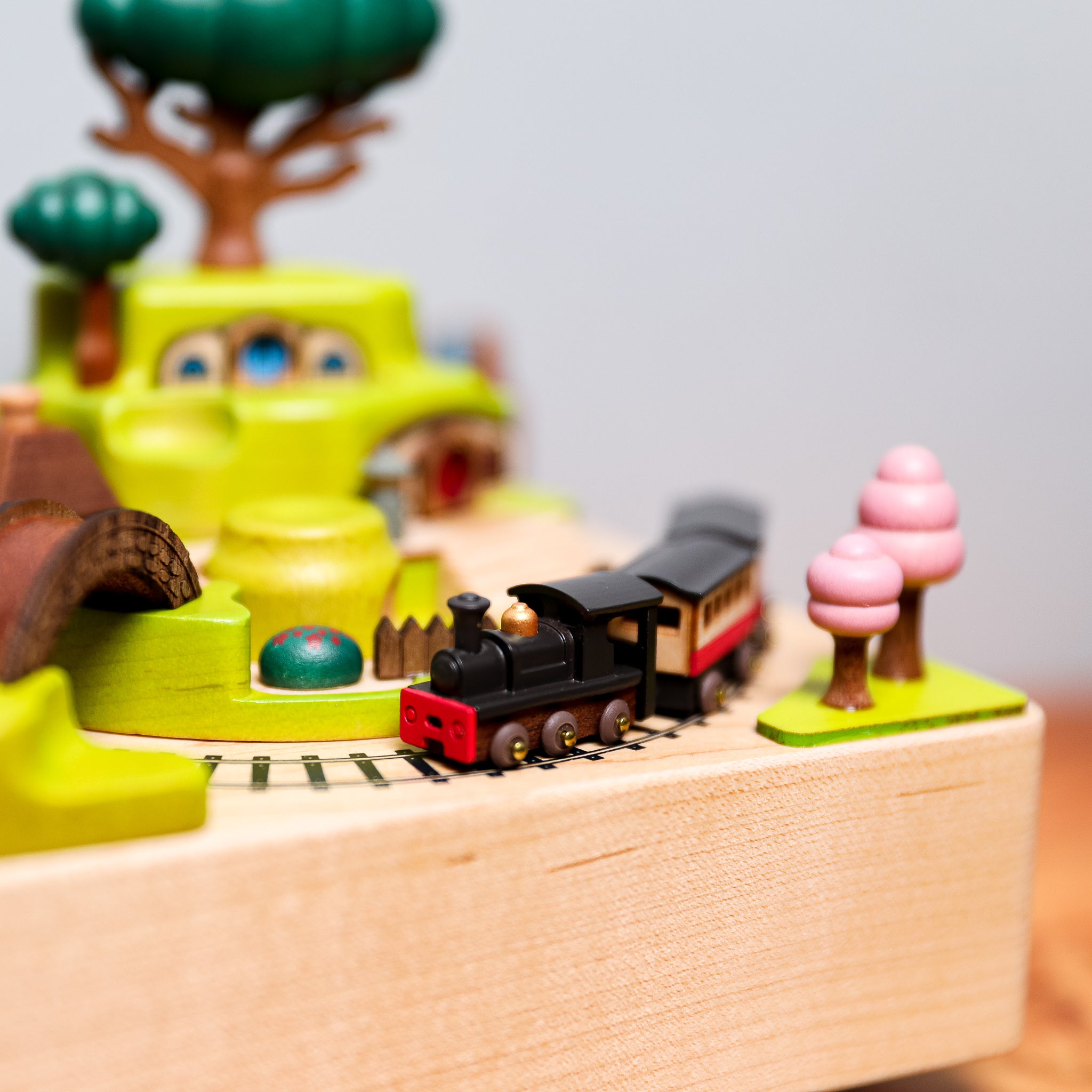 Wooden Music Box - Spring Train