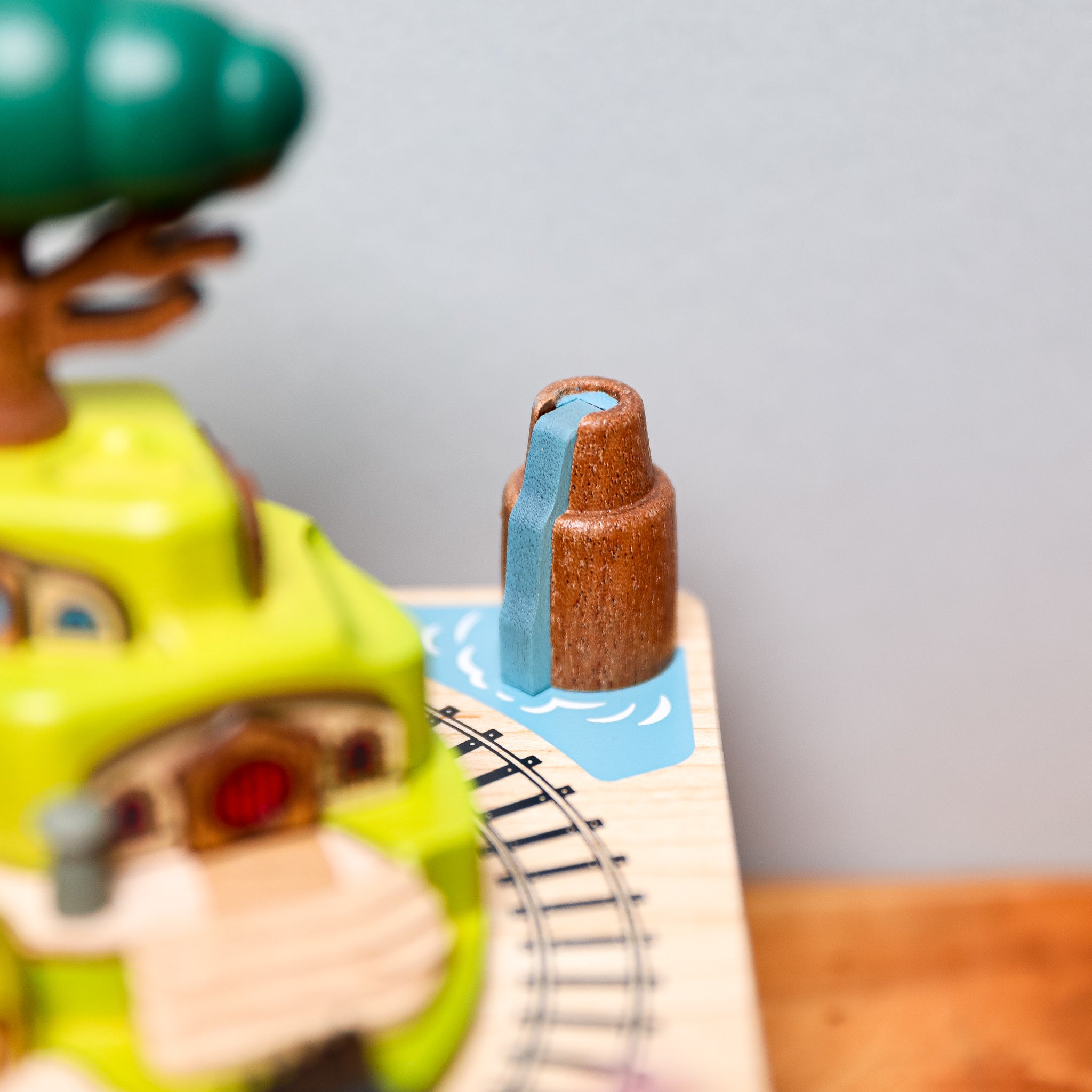 Wooden Music Box - Spring Train