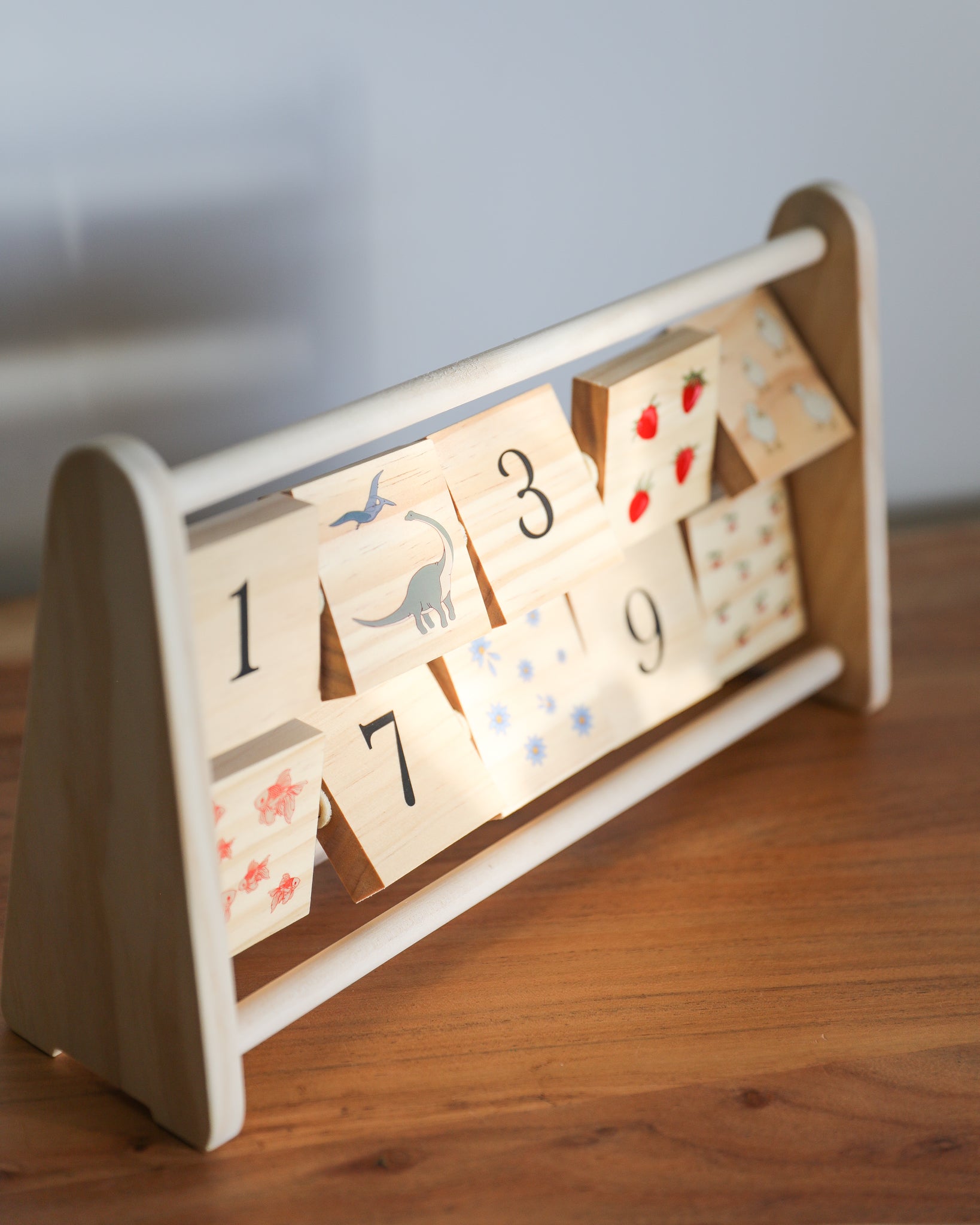 Wooden Counting Numbers Frame